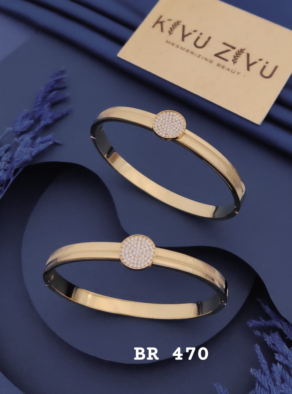 Crystal Disc Gold Adjustable Bracelet