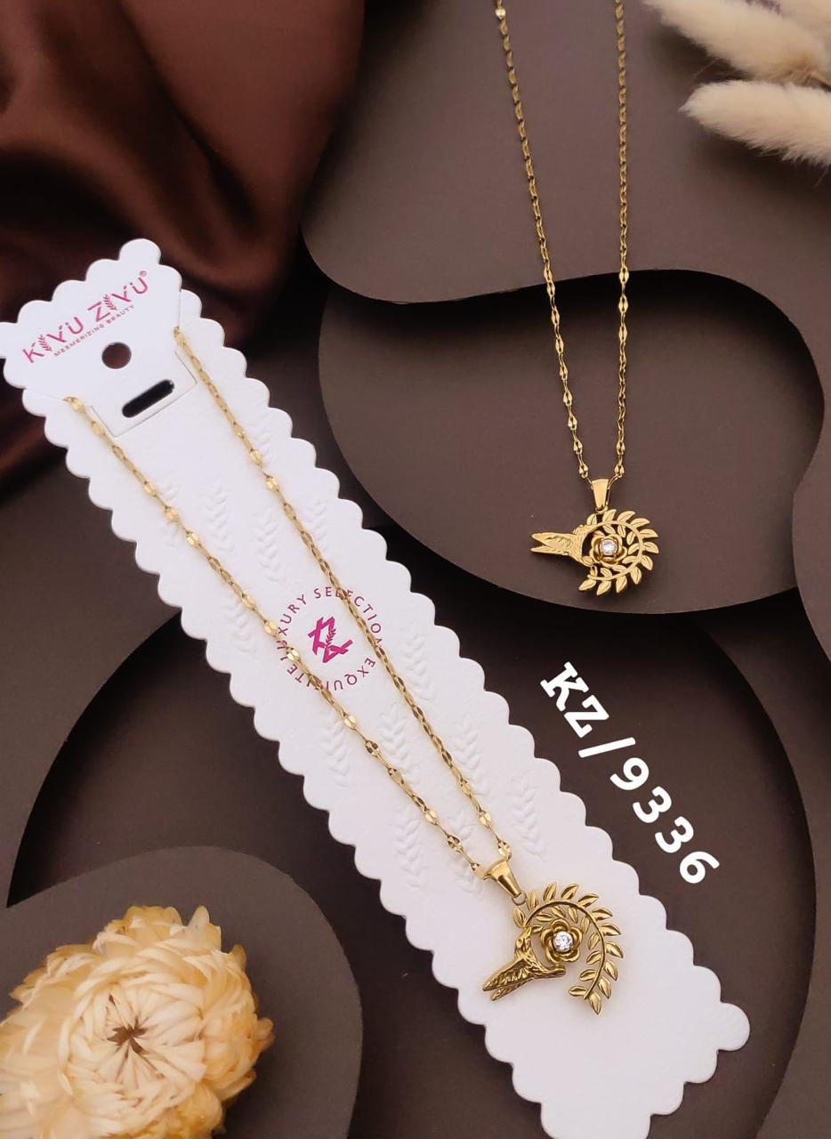 Elegant Floral Heart Charm Gold-Tone Necklace