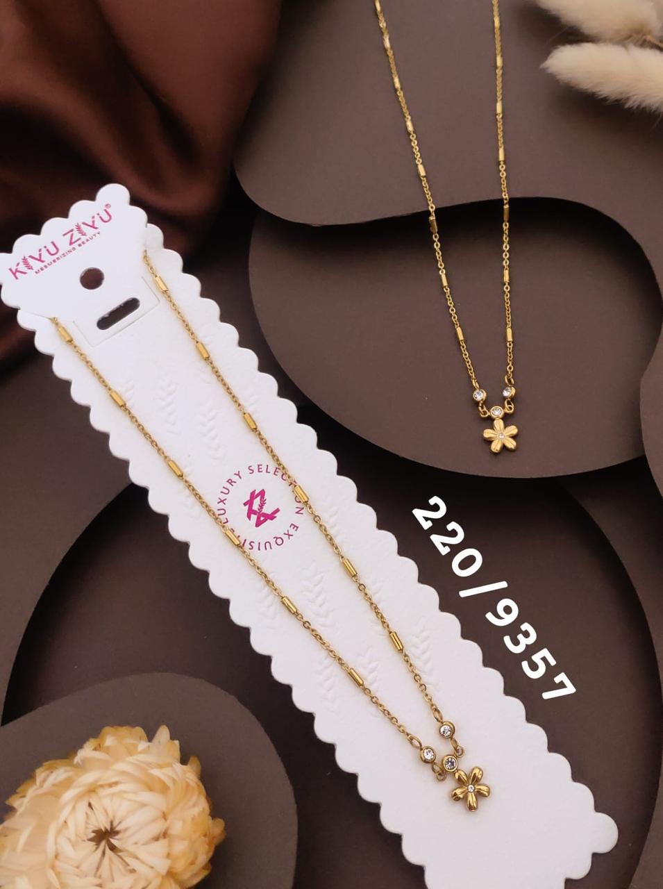 Elegant Gold-Tone Floral Crystal Necklace