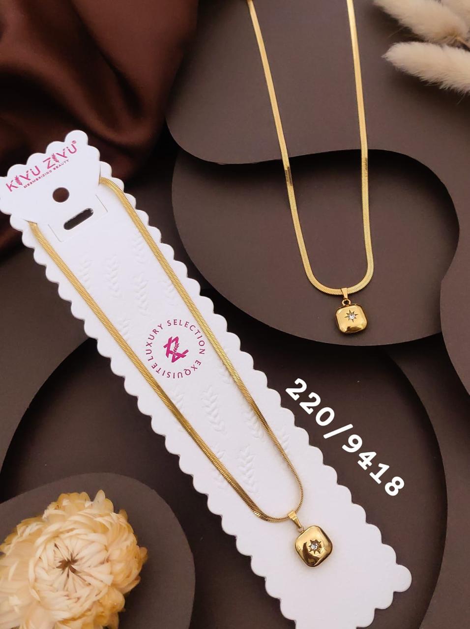 Elegant Gold Square Star Pendant Necklace