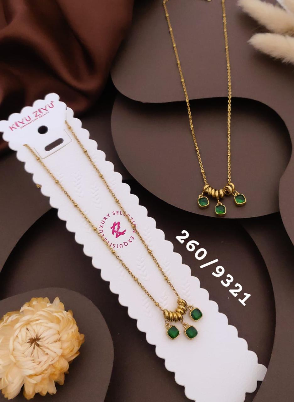 Emerald Green Triple Drop Pendant Necklace