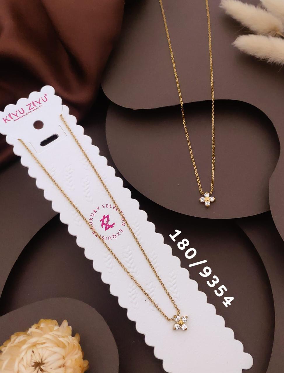 Elegant Floral Crystal Pendant Necklace