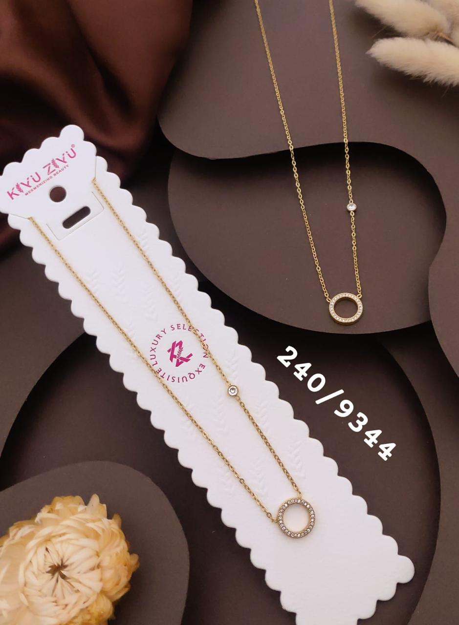 Elegant Crystal Circle Pendant Necklace
