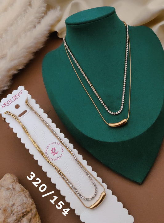 Nova Bar Pendant Necklace