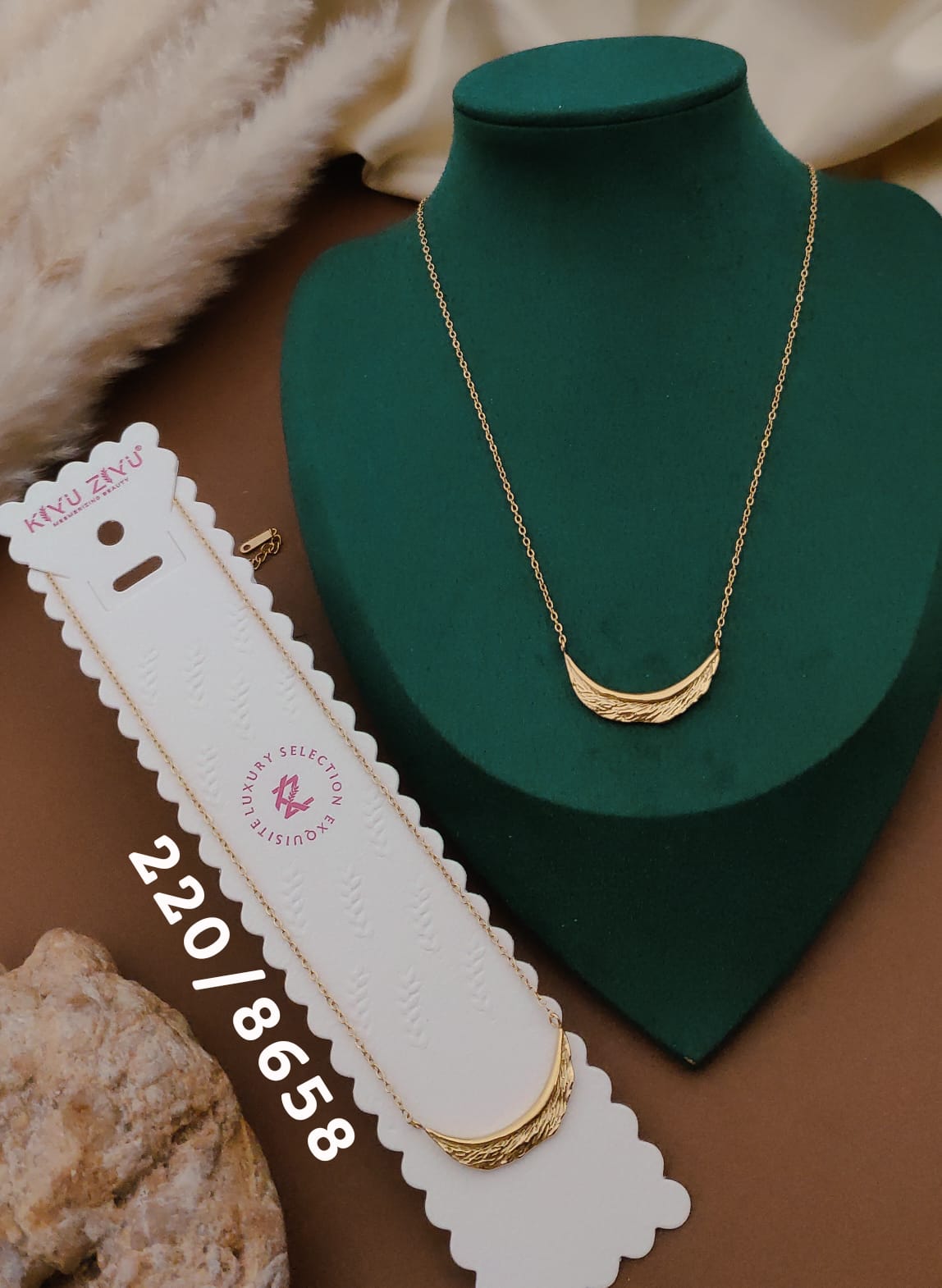 Gold Crescent Curve Pendant Necklace