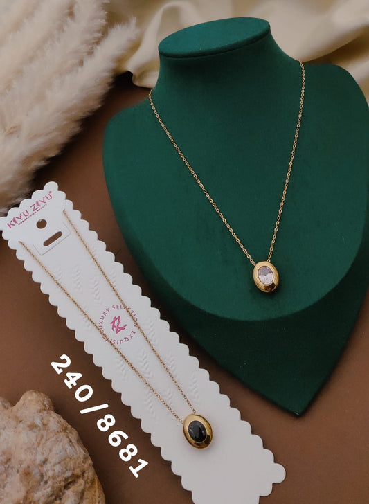 Luna Oval Necklace