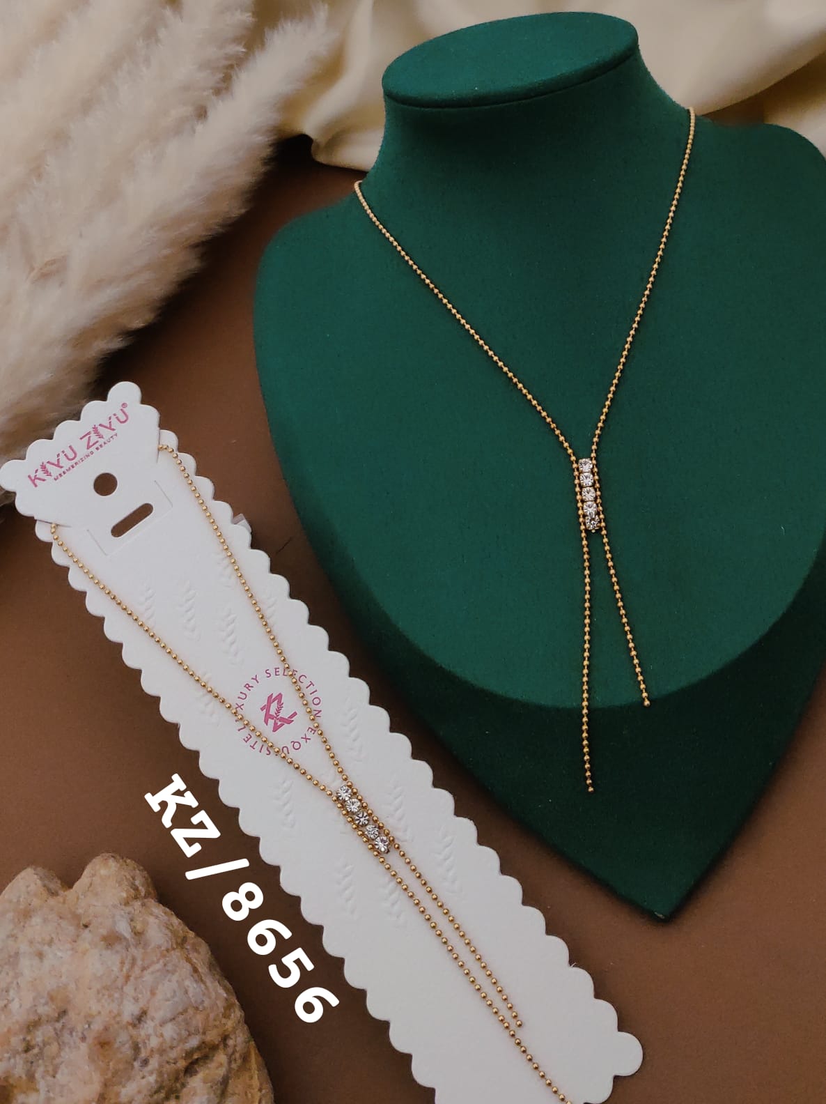 Anti-Tarnish Crystal Lariat Necklace – Gold Finish