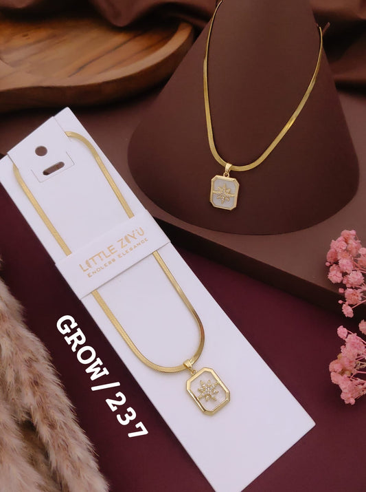 Golden Geometric Star Crystal Pendant Necklace