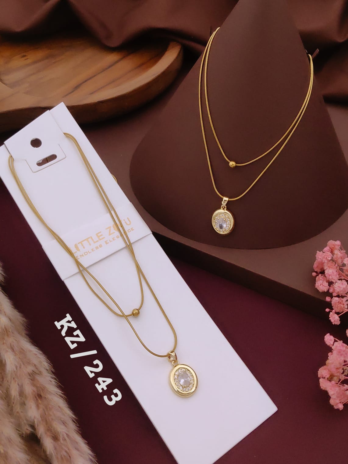 Elegant Oval Crystal Pendant Necklace