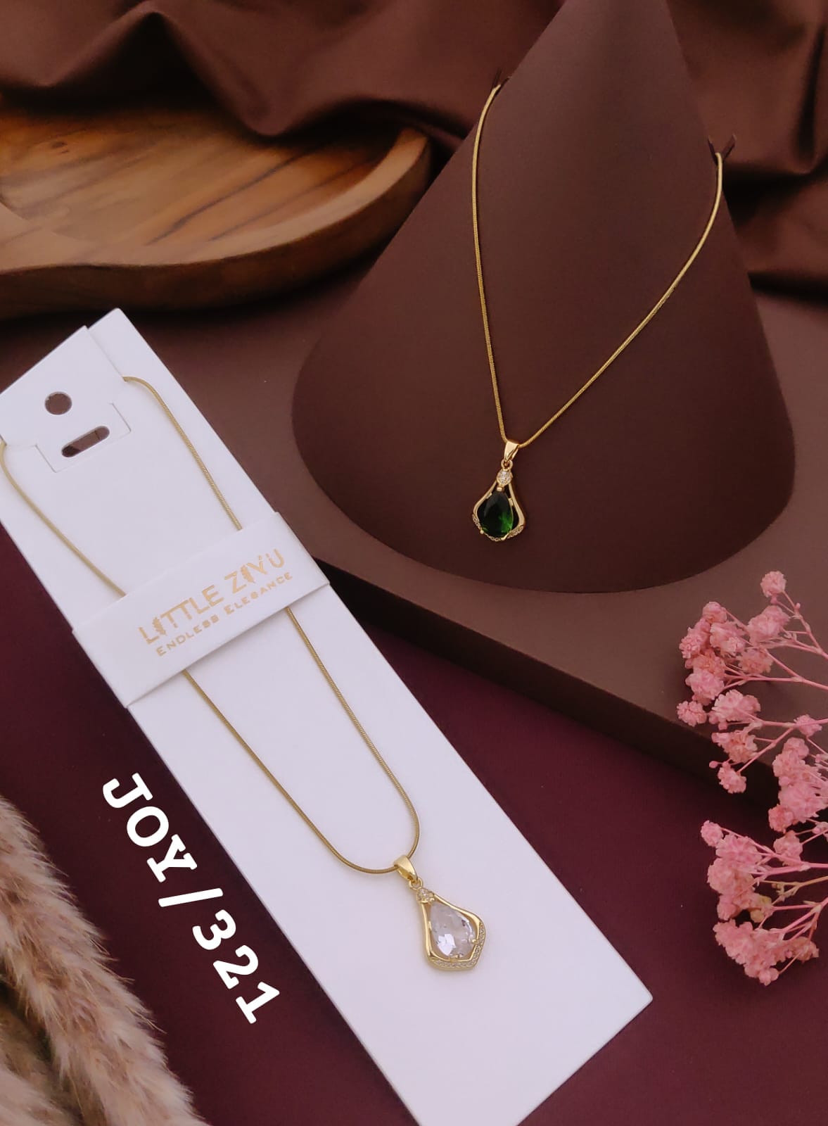 Emerald Green Teardrop Pendant Necklace
