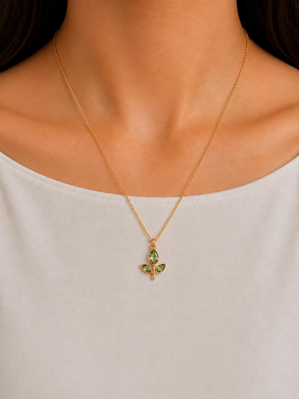 Elegant Green Crystal Leaf Pendant Necklace