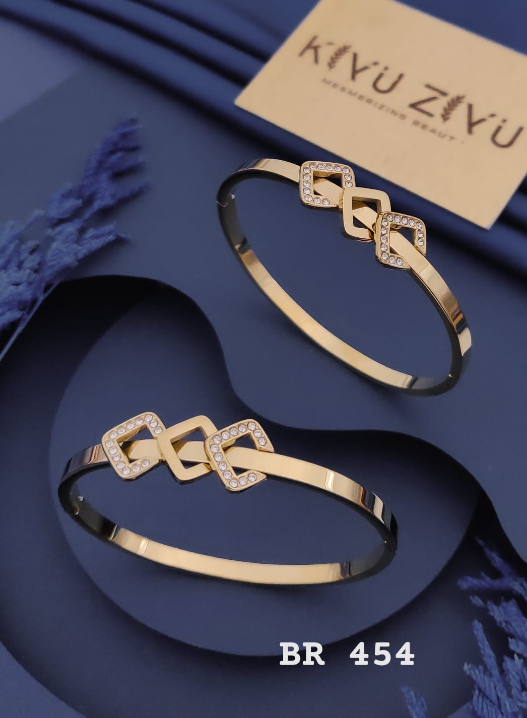 Crystal Link Gold-Tone Openable Kada Bracelet