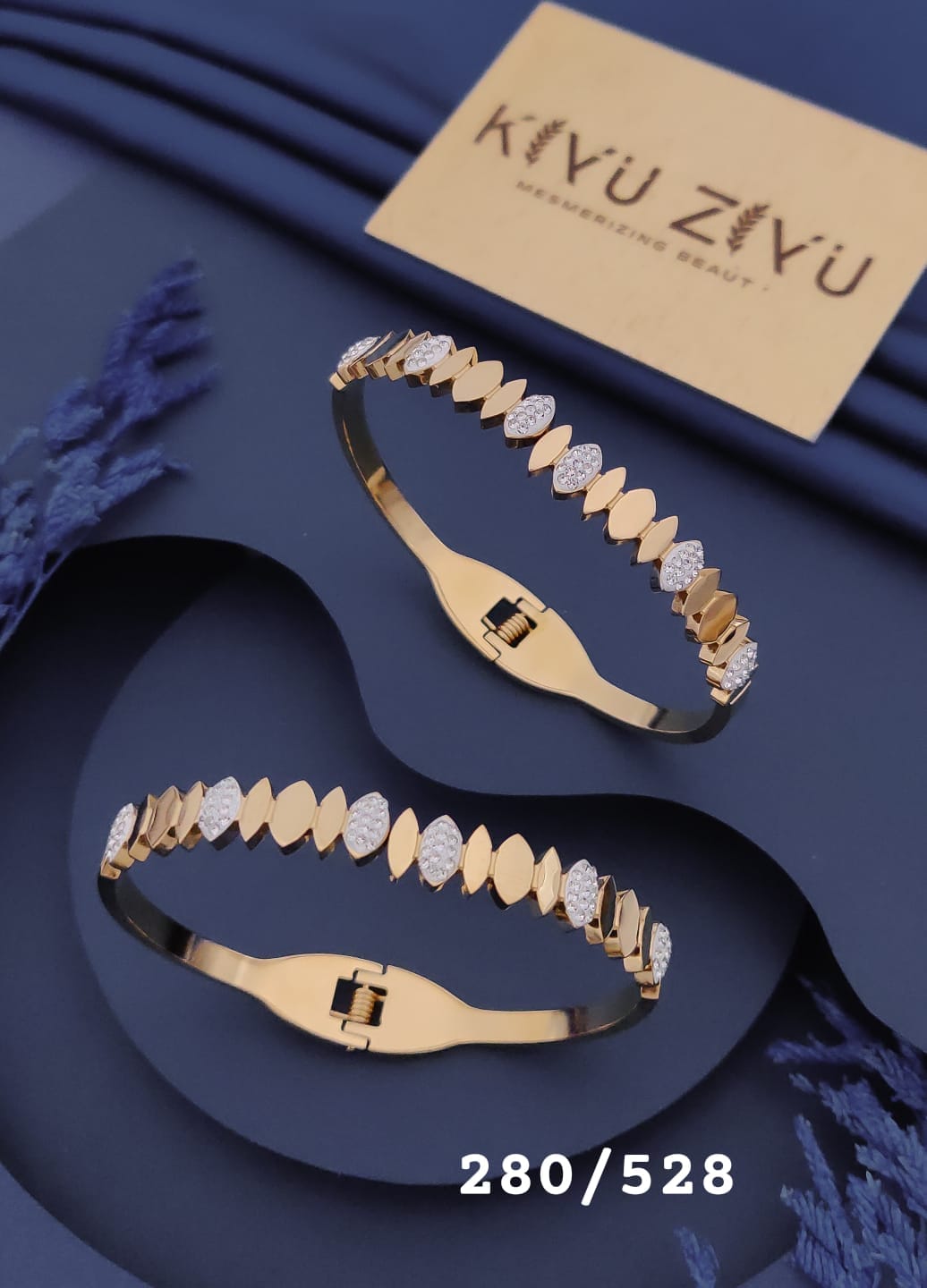 Golden Leaf Crystal Adjustable Bracelet