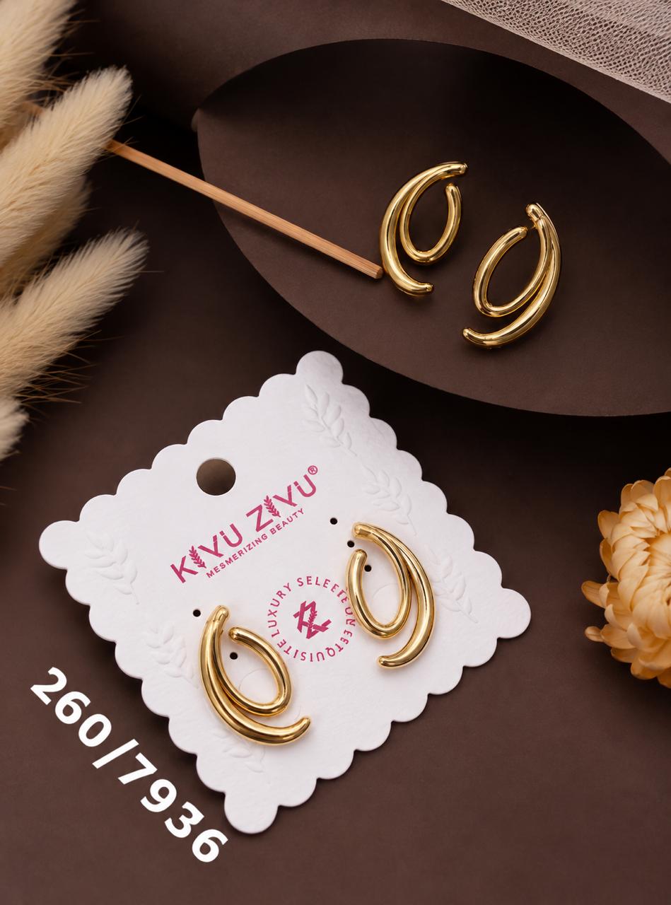 Modern Double-Curve Gold Hoop Earrings