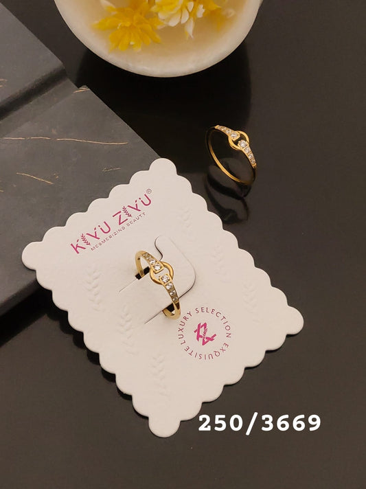 Elegant Gold-Tone Interlocking Crystal Ring