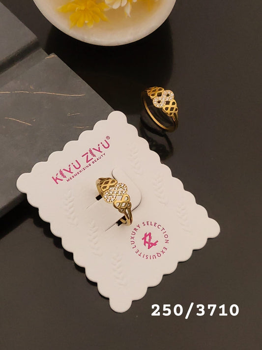 Elegant Gold-Tone Interlocking Crystal Ring