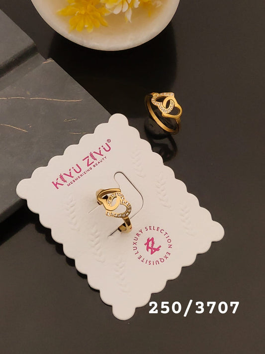 Elegant Gold-Tone Double Heart Crystal Ring