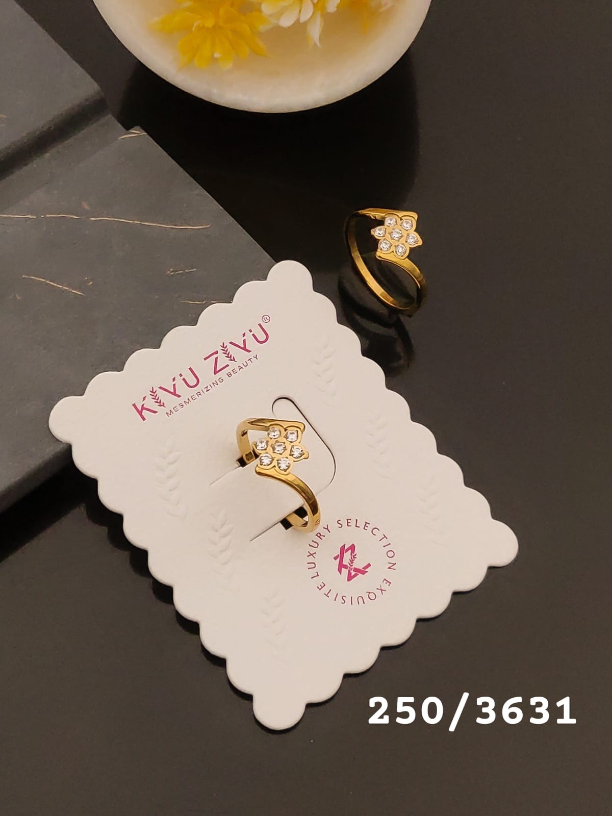 Elegant Gold-Tone Floral Crystal Ring