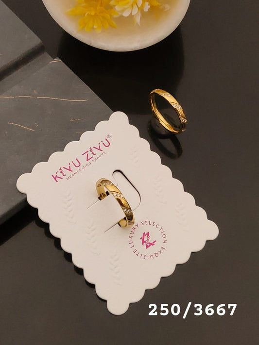 Elegant Twisted Crystal Gold-Tone Ring