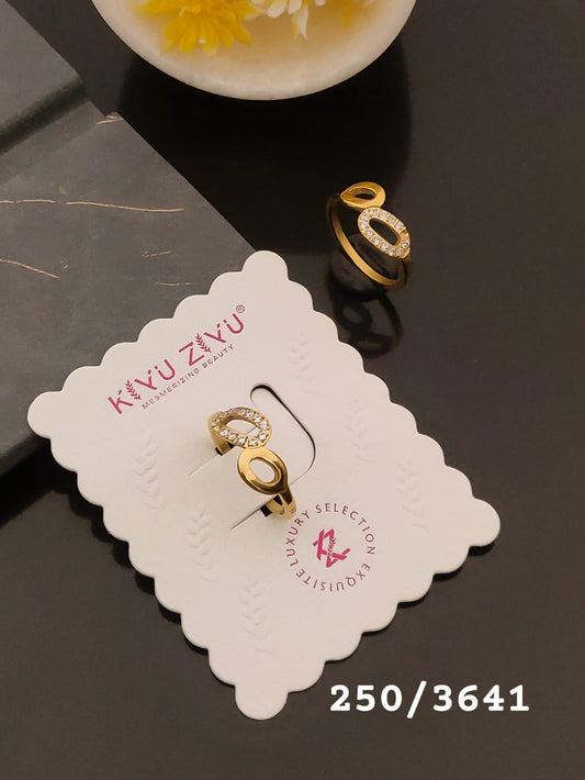 Elegant Gold-Tone Double Oval Crystal Ring