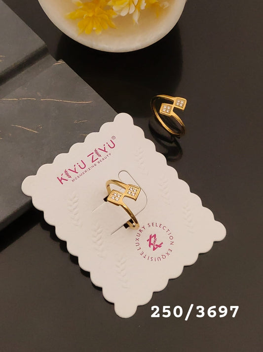 Elegant Gold-Tone Geometric Crystal Open Ring