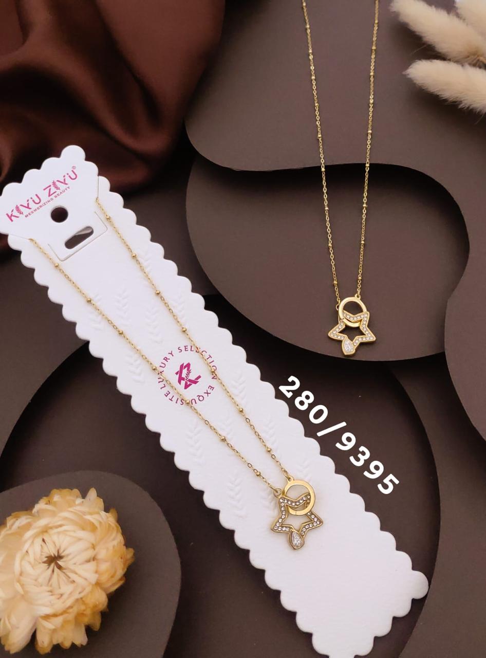 Elegant Star Crystal Pendant Necklace